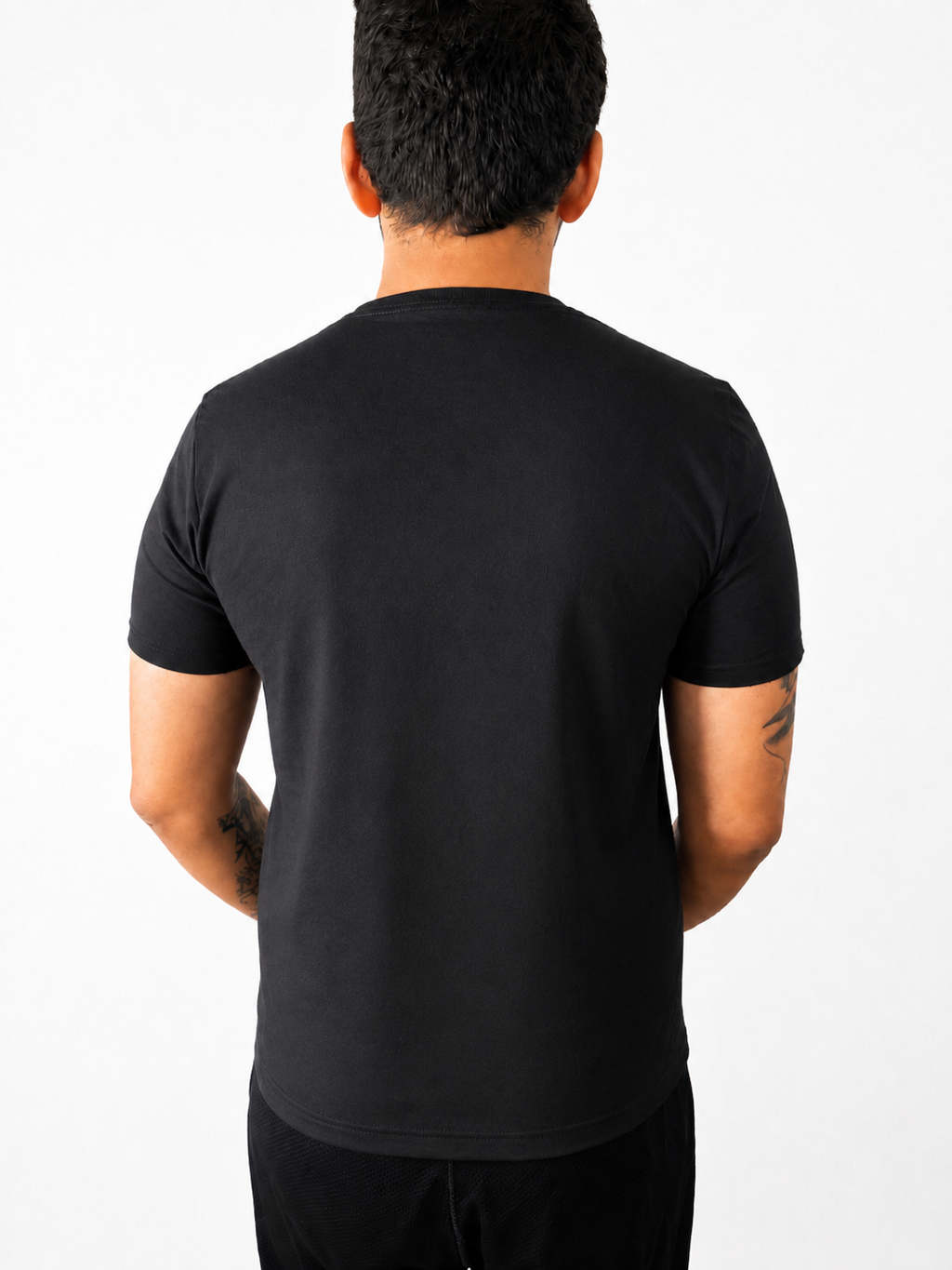 Camiseta Essencial Black